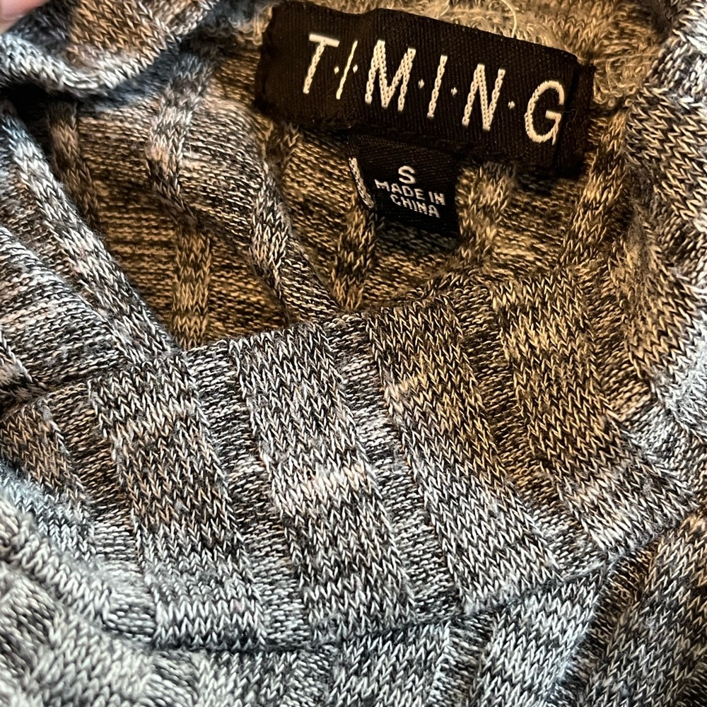 Modern Turtle Neck - Picture 2 of 2